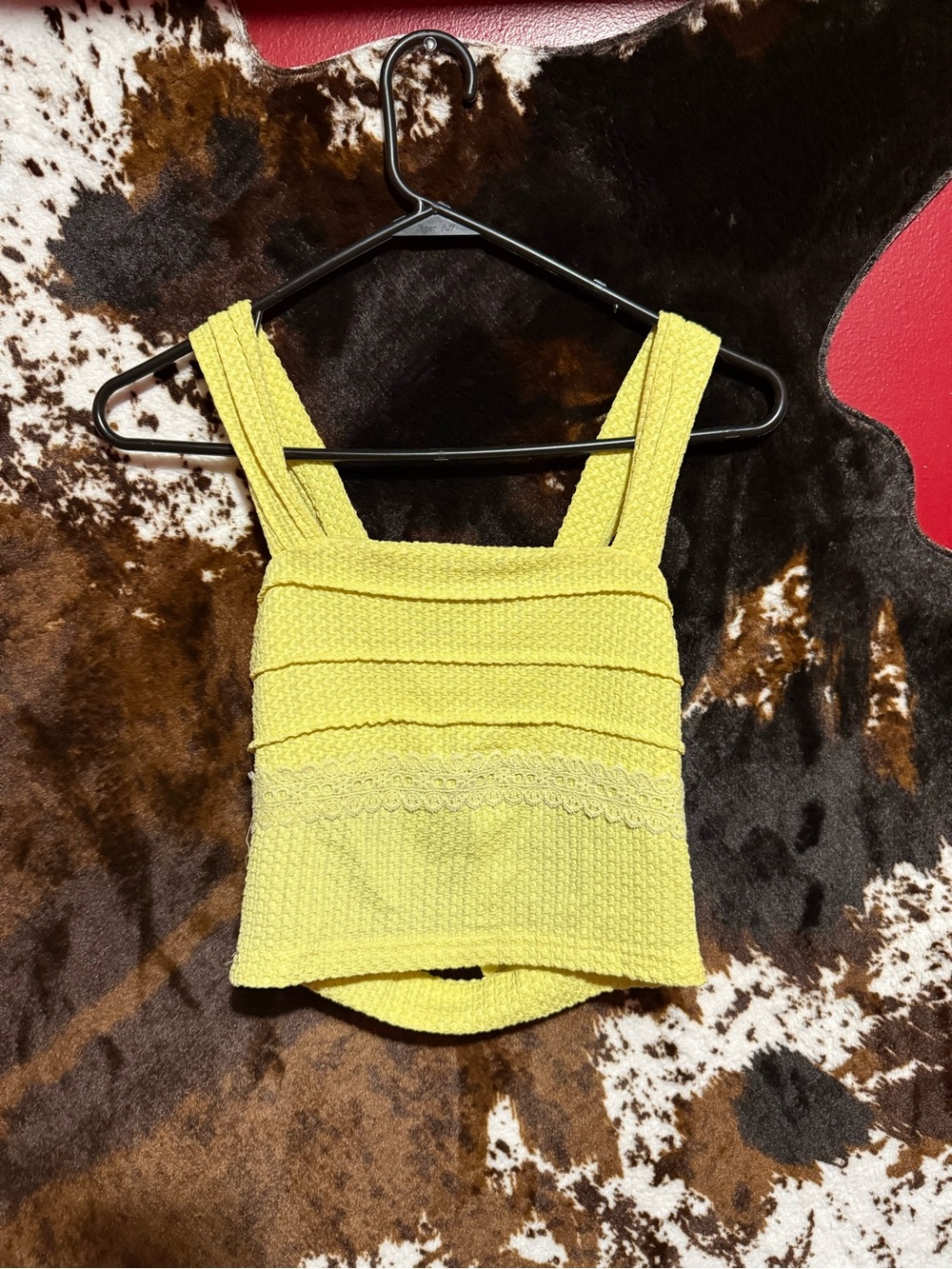 Lace-Trim Square Neck Yellow Cropped Tank Top